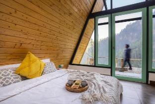 Bastiat Stays| Vibrant A-Frame In The Valley Vacation rental in Himachal Pradesh