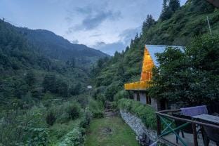 Bastiat Stays| Lovely Riverside AFrame| Steep Trek Vacation rental in Himachal Pradesh