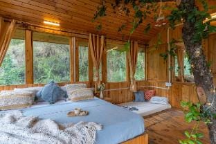 Bastiat Stays| Magnificent Treehouse| Valley View Vacation rental in Himachal Pradesh