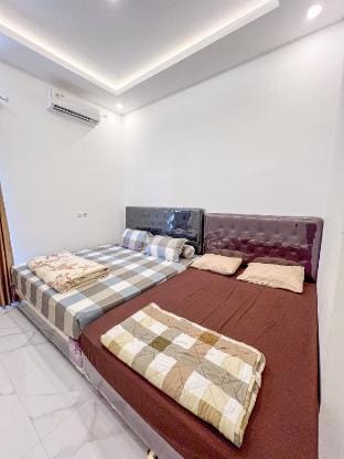 Griya Mahoni Palagan Homestay Jogja Vacation rental in Special Region of Yogyakarta