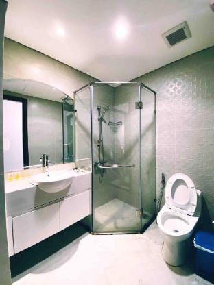 PROMOTION - 2 Bedrooms Vinhomes Landmark HighFloor Apartment in Ho Chi Minh City