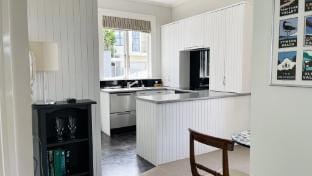 Two Bedroom Apartment: Modern Luxury meets History Apartment in Wellington