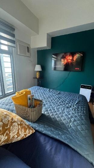 Studio Penthouse  Unit/Walk Away to USEm&SLEC Vacation rental in Manila City
