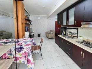 Cozy 2BR Sudirman Apt w/ Pool, Wi-Fi,  & Netflix Vacation rental in South Jakarta City