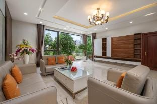 Villa Da Nang 6 Spacious Bedrooms Vacation rental in Da Nang