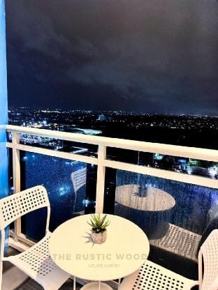 Rustic Wood w/ City & Mt. Arayat View Apartment in Calabarzon