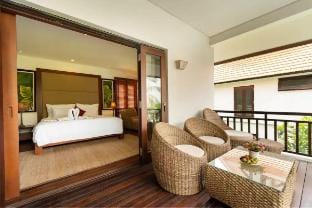 3BR  Ocean View Parama Villa Da Nang- Free pick  Villa in Da Nang