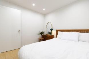 SJ_1F. 3Bed 2Bath. Seoul STN. Free Pickup 7+Nights Villa in Seoul
