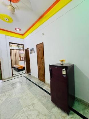 Nikunjam- cozy & spacious at a perfect location Vacation rental in Uttar Pradesh