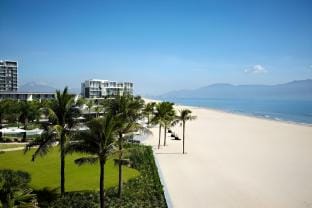 Beachfront Villa In Resort Da Nang Villa in Hoa Hai