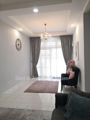 Sani & Aja Guesthouse Vacation rental in Johor