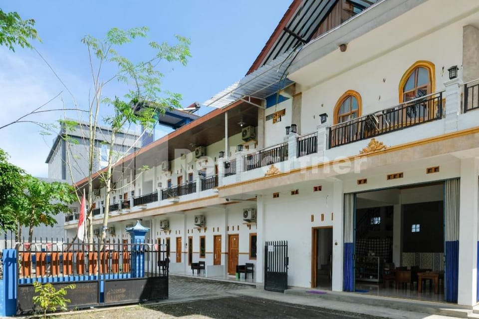Elma Guesthouse YIA KulonProgo Yogyakarta Mitra RedDoorz Hotel in Special Region of Yogyakarta