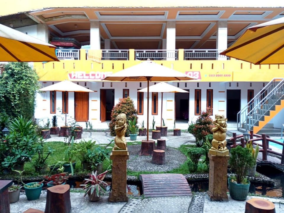 Villa Cahaya 3 Guci Mitra RedDoorz Hotel in Indonesia