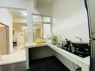 Alyn Home Kluang VI Netflix Coway Vacation rental in Johor
