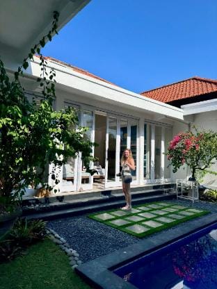 Going to be deleted Villa in North Kuta
