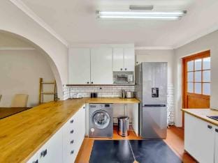 Self Check In-family Home-4 Km From Blouberg Beach Apartment in Cape Town
