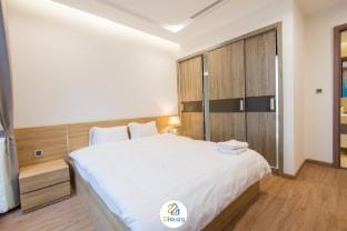 Comfort Stay Ha Noi at Vinhomes Metropolis Apartment in Hanoi