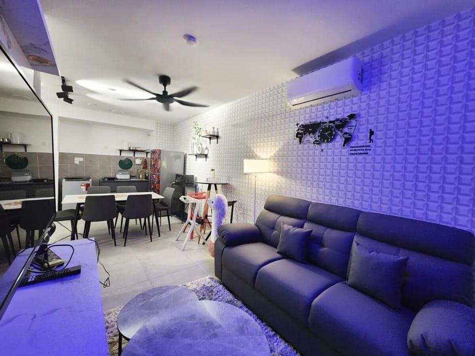 10 min to Subang Airport Free Wi-fi Carpark Apartment in Selangor, Malaysia
