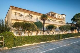Charming apartment in great location by Beahost Rentals Apartment in Lignano Sabbiadoro