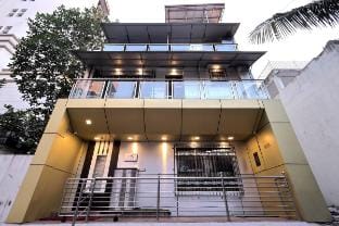 Stunning 4 Bedroom Villa for large groups Vacation rental in Mumbai