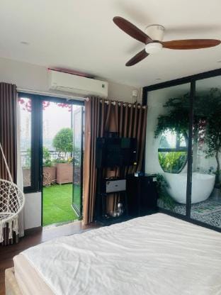 Beautiful Quiet Garden Apartment - Skygarden Room Apartment in Laos