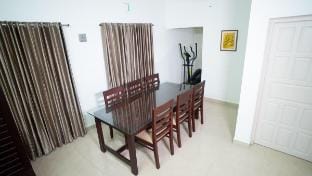 Villa Muraleeravam Whole House Villa in Kochi