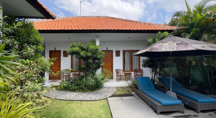 D'Carik Surf & Stay Hotel in North Kuta