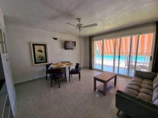Luxe Apartament Infront Of The Brtachen Beach Apartment in Benidorm