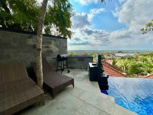 View apartments with infinity pool in Nusa Dua Vacation rental in Kuta Selatan