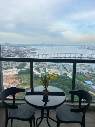 R&F Superior Seaview 2R2B By Wan Li Homestay Apartment in Johor Bahru