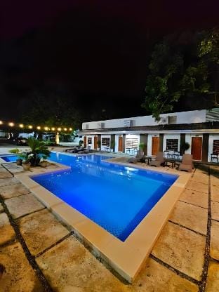 Amadeo Houses Vacation rental in Tagaytay