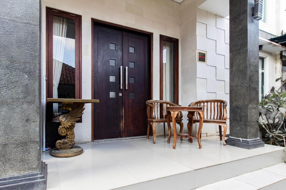 SN Guest House Near Trans Studio Mall Hotel in Kuta