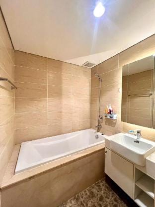 Luxury Apt 2BR_Vincom/Dcapitale  Vacation rental in Laos
