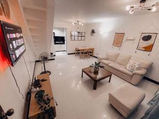 TRP1 - Cozy Home near Aquaplanet & Clark Airport Vacation rental in Angeles