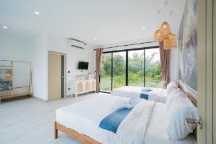 TIARA Luxury PoolVilla Pattaya 4 Bedrooms Villa in Chon Buri Changwat