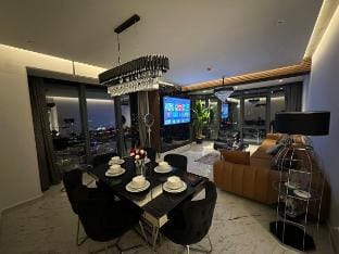 Most lavish apt 40+ Floor skyviwe  ist #90 Vacation rental in Istanbul