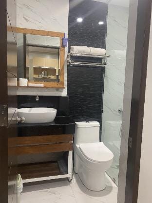 Madison Suites - Standard Room Apartment in Lapu-Lapu City
