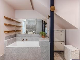 Nestled on Nautilus (4BRM Main House + studio) Vacation rental in Kingscliff