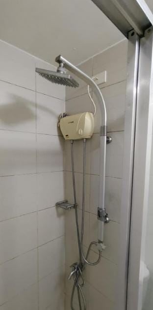 AIRCON CONDO ROOM IN MAKATI GOOD FOR 4 PERSONS Apartment in Makati