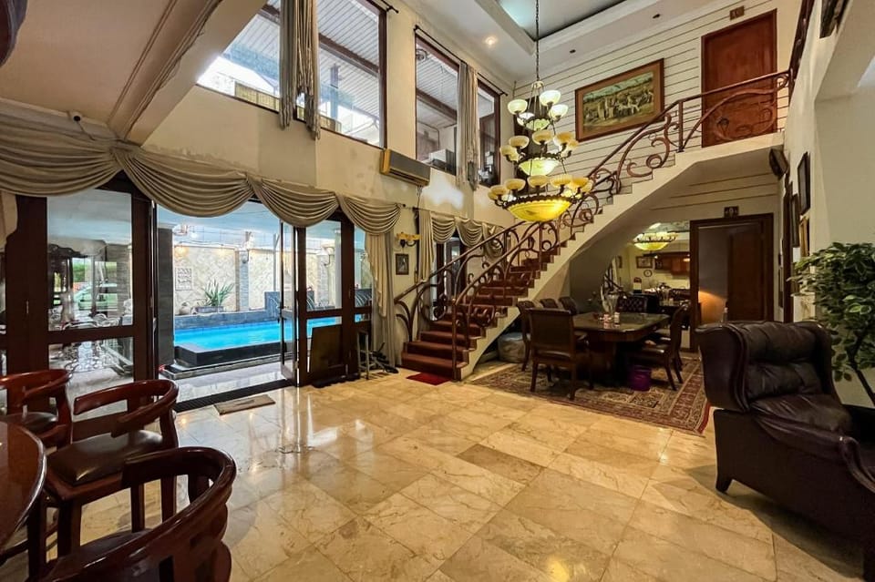 Urbanview de’ Dharmawangsa Suite Hotel Hotel in South Jakarta City