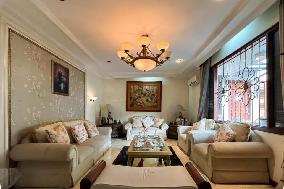 Urbanview de’ Dharmawangsa Suite Hotel Hotel in South Jakarta City