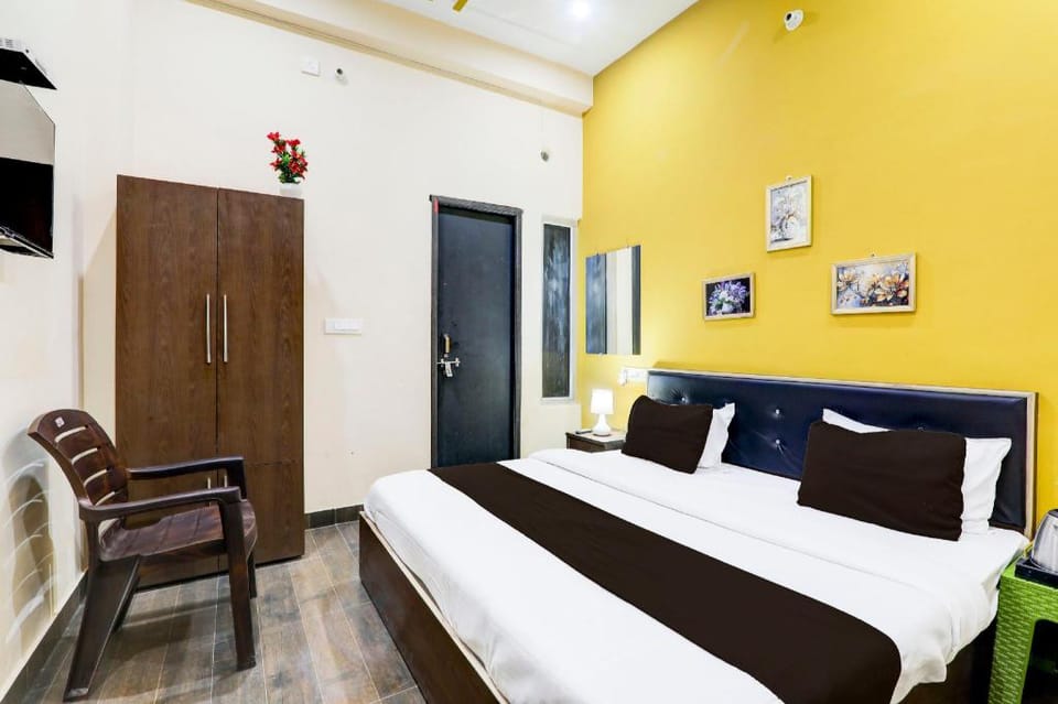 Super Hotel O Arjun Ganj Hotel in Lucknow