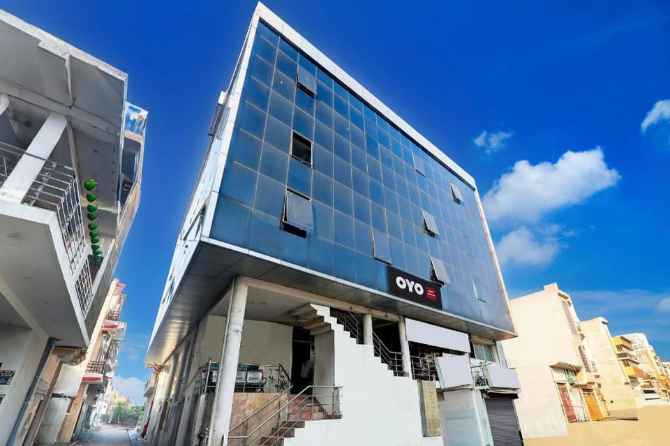 Hotel O Shivay Inn Hotel in Lucknow