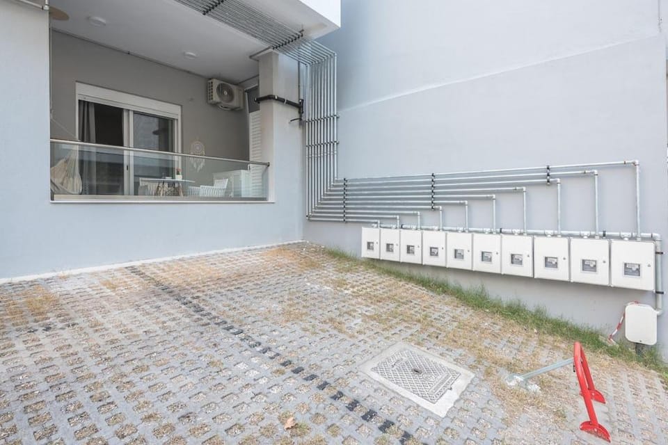 Affordable Luxury with parking 300Mbps wifi Apartment in Athens
