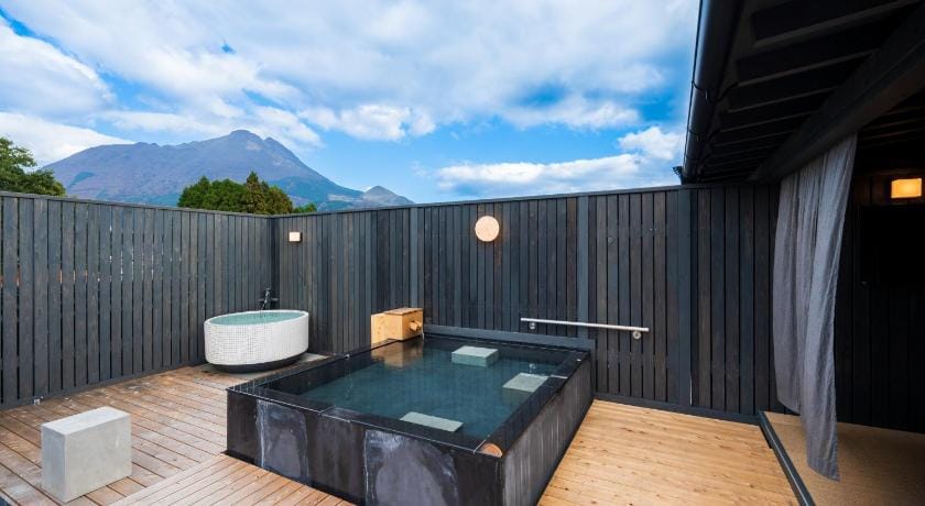 Ryokan HachisunoIto Ryokan in Japan