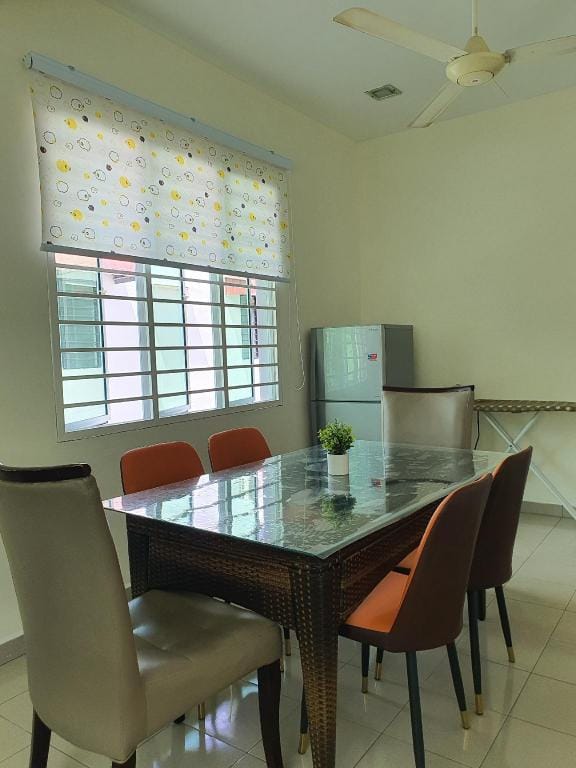 1st Island Homestay @ Bayan Baru  Vacation rental in Bayan Lepas