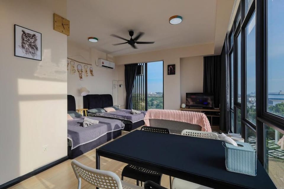 CUBE8TEEN#Austin Central #Walk to Little Paris Apartment in Johor Bahru