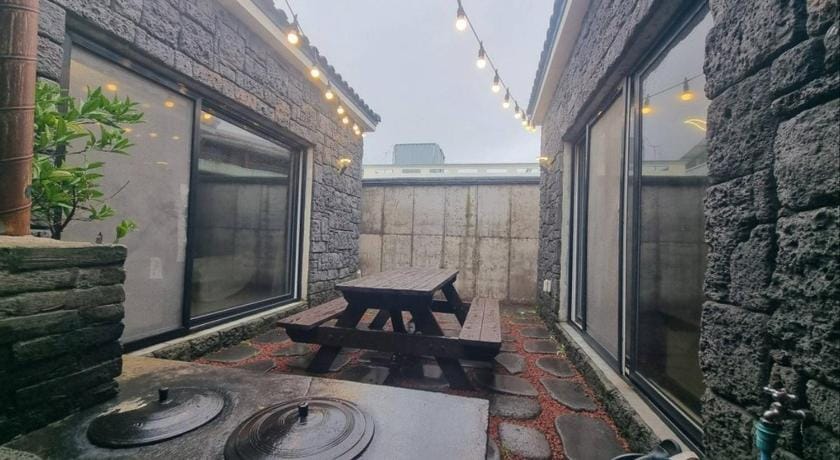 Jeju Island Doljip Samdaheon Sehwa Branch Bed and Breakfast in South Korea