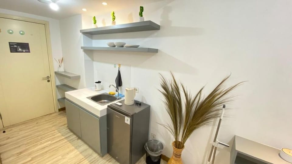 M-Town Residence Tower Ellis by Betah Banget Group Apartment in West Java