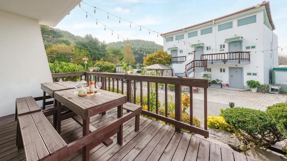 Taean Norabureo Pet Pension Bed and Breakfast in South Korea